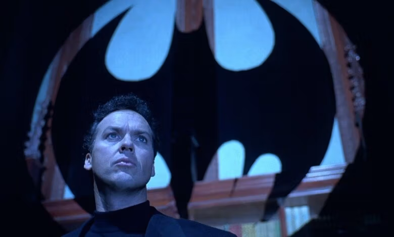 Batgirl: la liste du casting semble montrer Michael Keaton dans le rôle de Batman batman michael keaton
