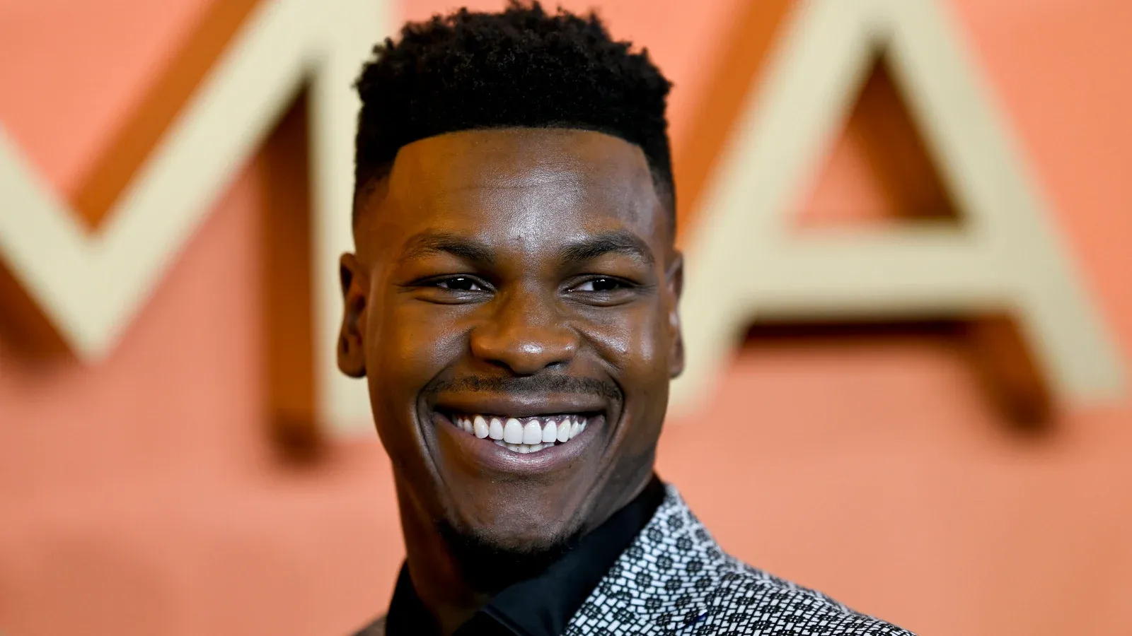 John Boyega parle de son grand retour dans un univers de science