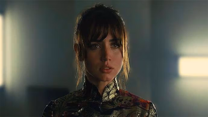 Les 12 meilleures intelligences artificielles dans les films Joi Blade Runner 2049