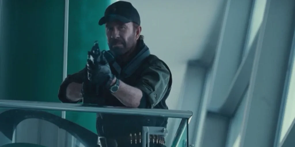 Zombie Plane: Chuck Norris, Vanilla Ice et Ice-T finissent le tournage de leur nouveau film de zombies Chuck Norris