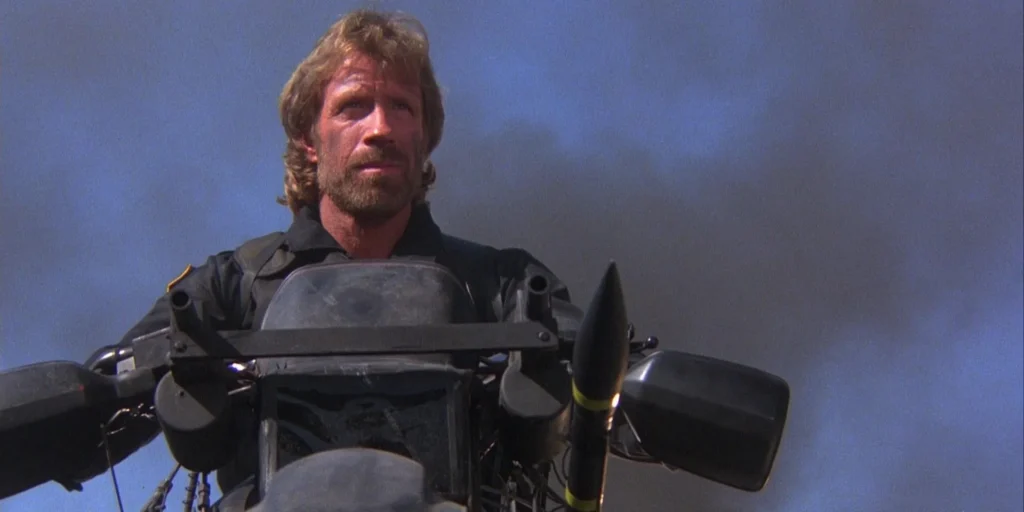 Zombie Plane: Chuck Norris, Vanilla Ice et Ice-T finissent le tournage de leur nouveau film de zombies Chuck Norris