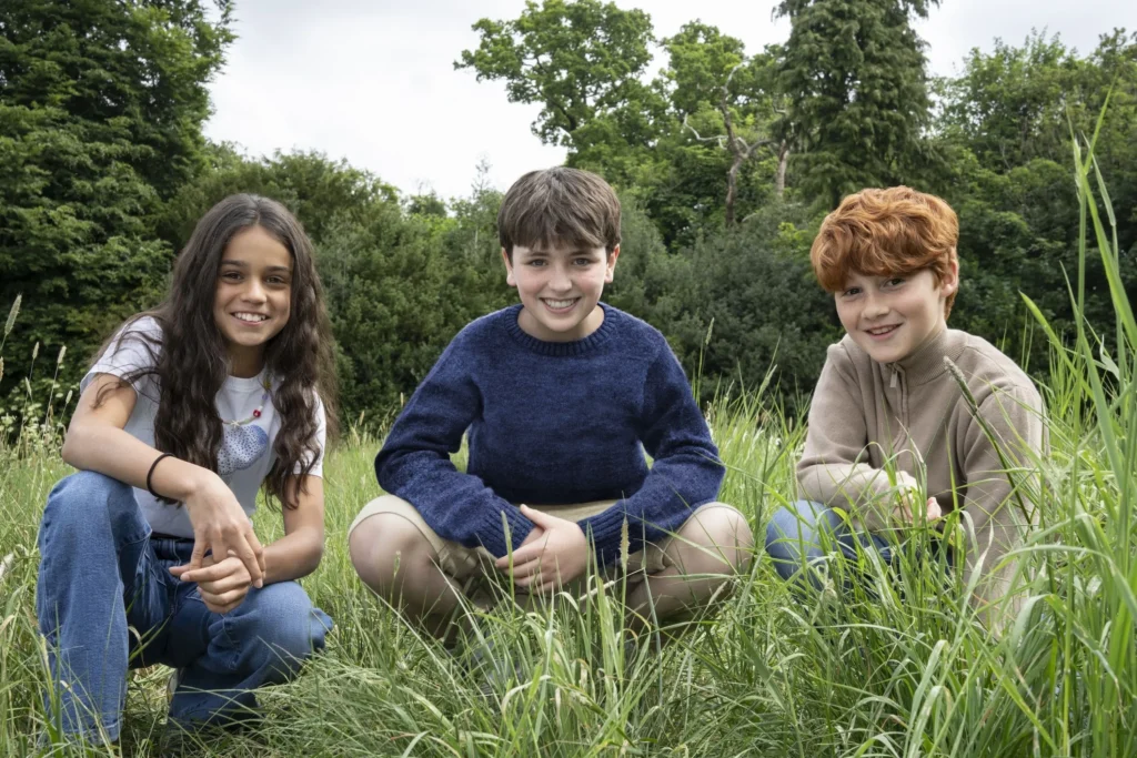 La série Harry Potter dévoile enfin les nouveaux Harry, Hermione et Ron Harry Potter
