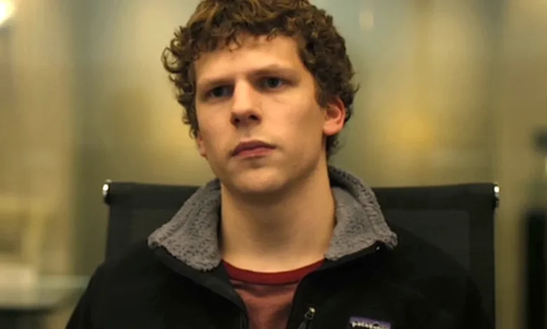 «L’arc de chute de Zuck va être épicé»: La suite de The Social Network est officiellement en développement Social Network