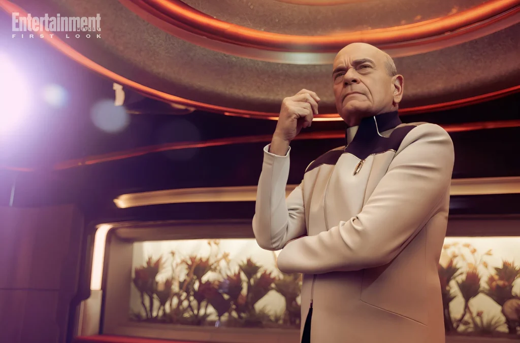Star Trek: La prochaine série présente de nouvelles images, révélant de nouveaux méchants et les favoris des fans Star Trek: Starfleet Academy