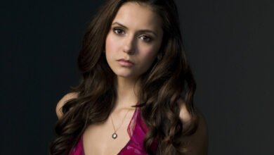 Nina Dobrev