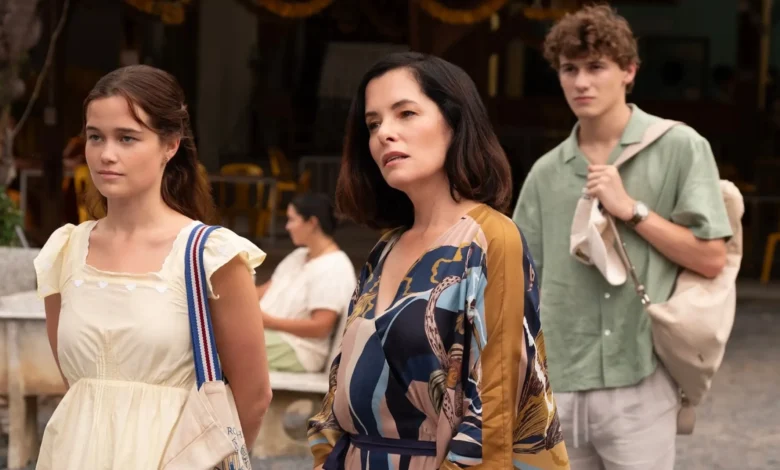 La saison 4 de White Lotus ajoute une star de Birds of Pray à son casting The White Lotus