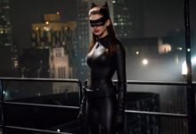 Anne hathaway dans le rôle de Catwoman